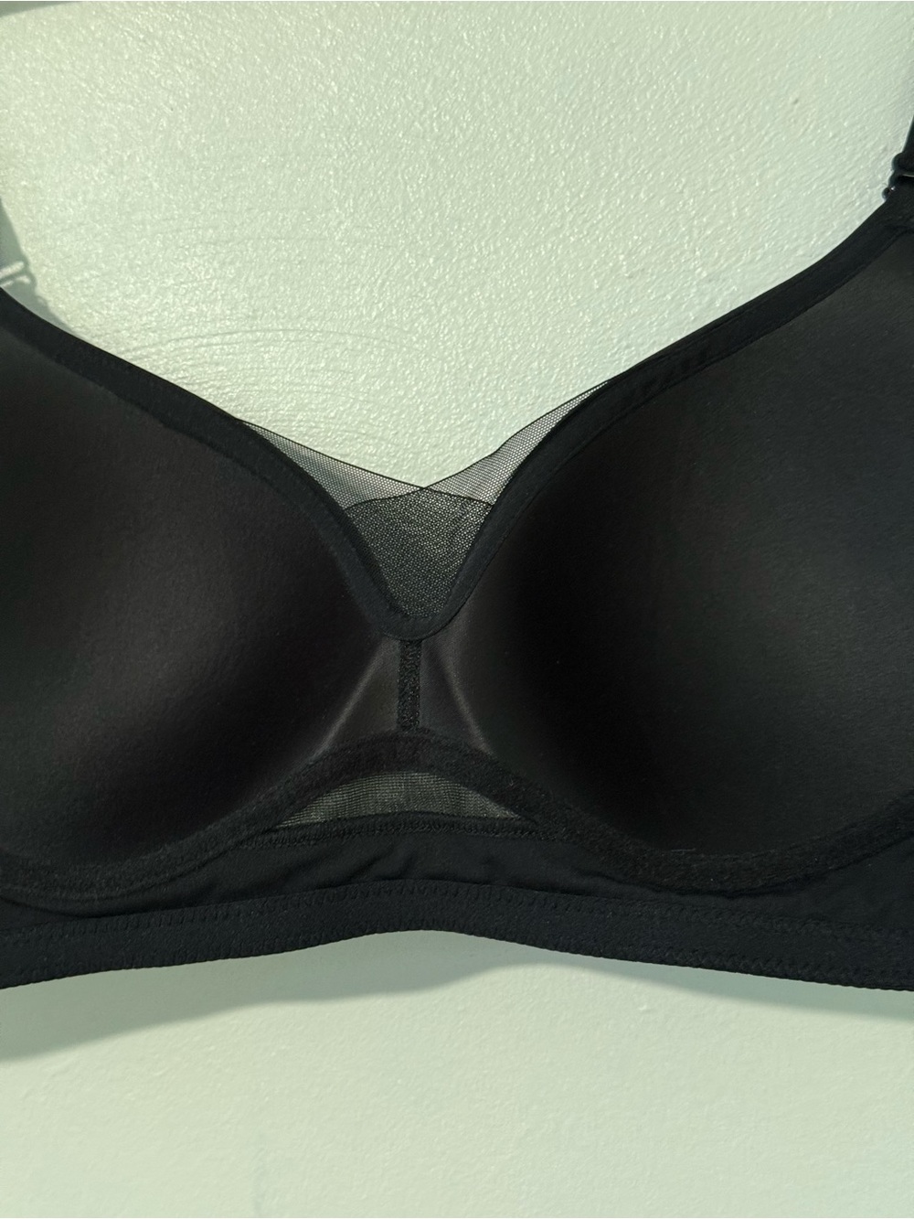 Sona Shape Everyday Wireless Black Bra with Mesh Accent new with tag - Picture 7 of 10